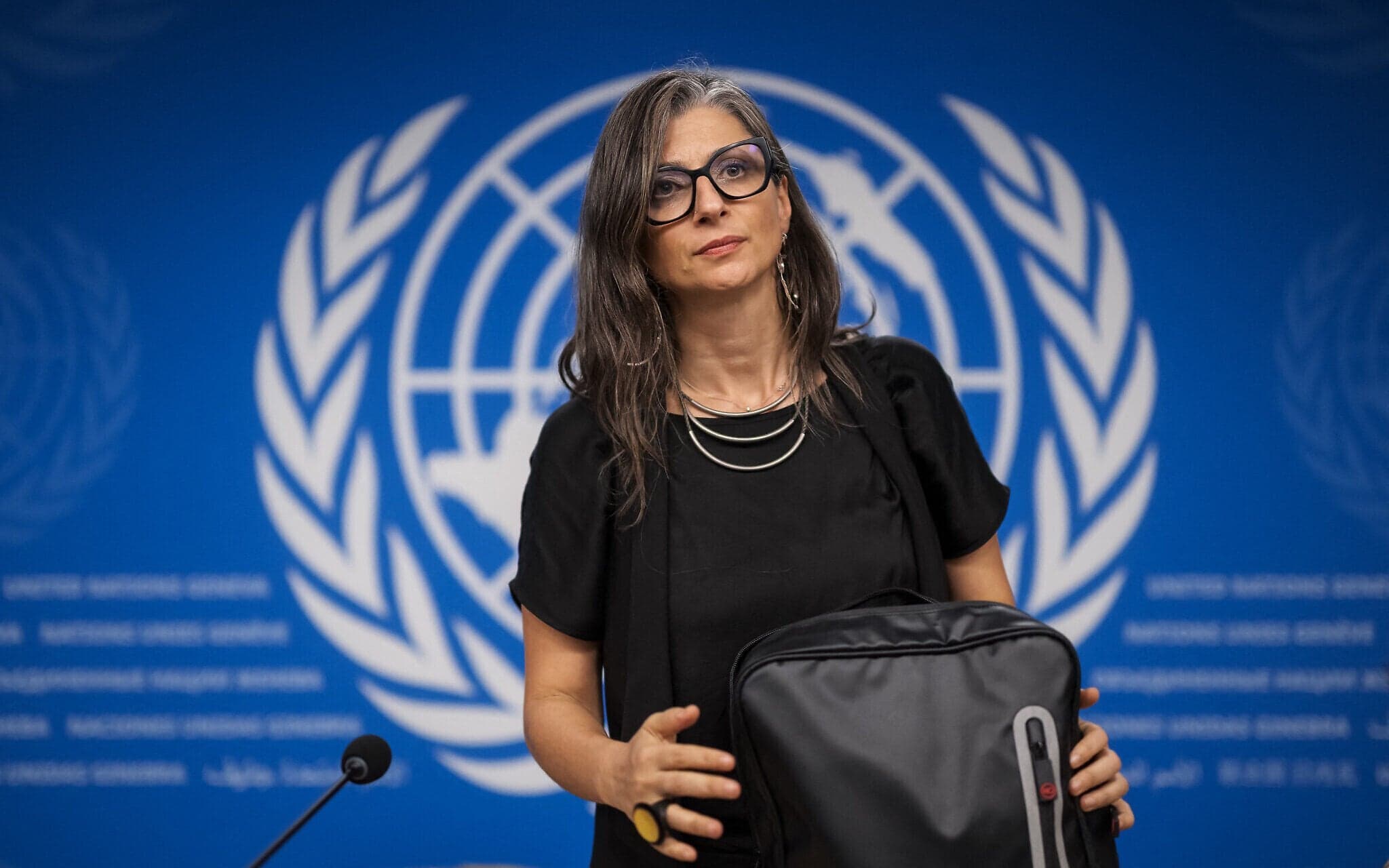 Solidarité avec Francesca Albanese face aux pressions